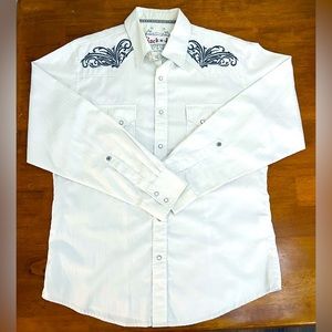 Wrangler -Rock 47 -Men’s Large -Pearl Snap -Embroidered -Classic Fit -ToneOnTone